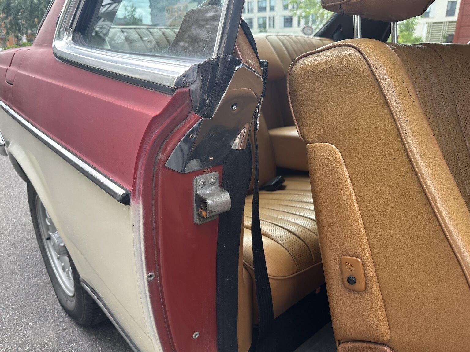Interiörbild 1977 Mercedes-Benz 280 CE