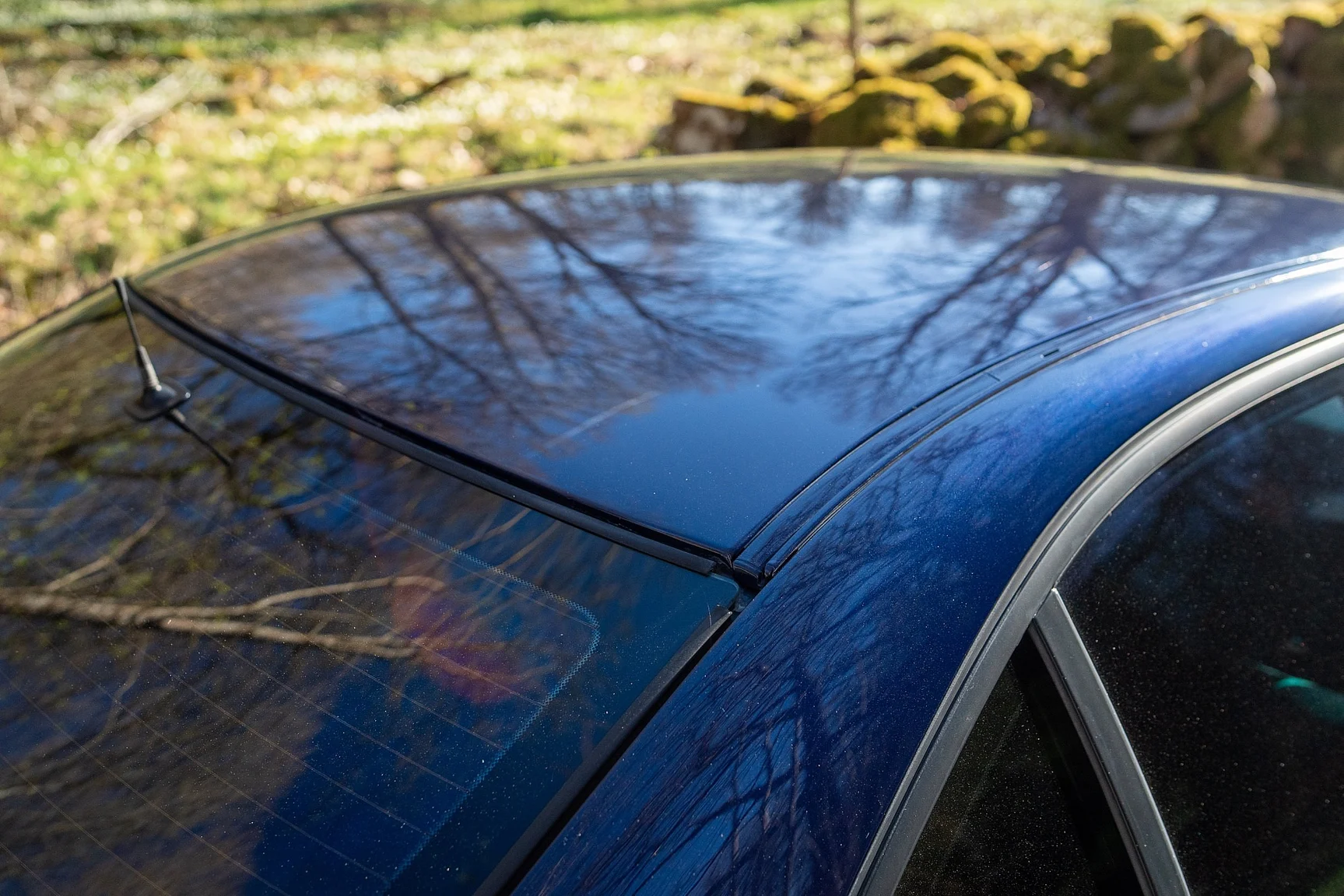 Exterior image of 1996 BMW 540iA (43)