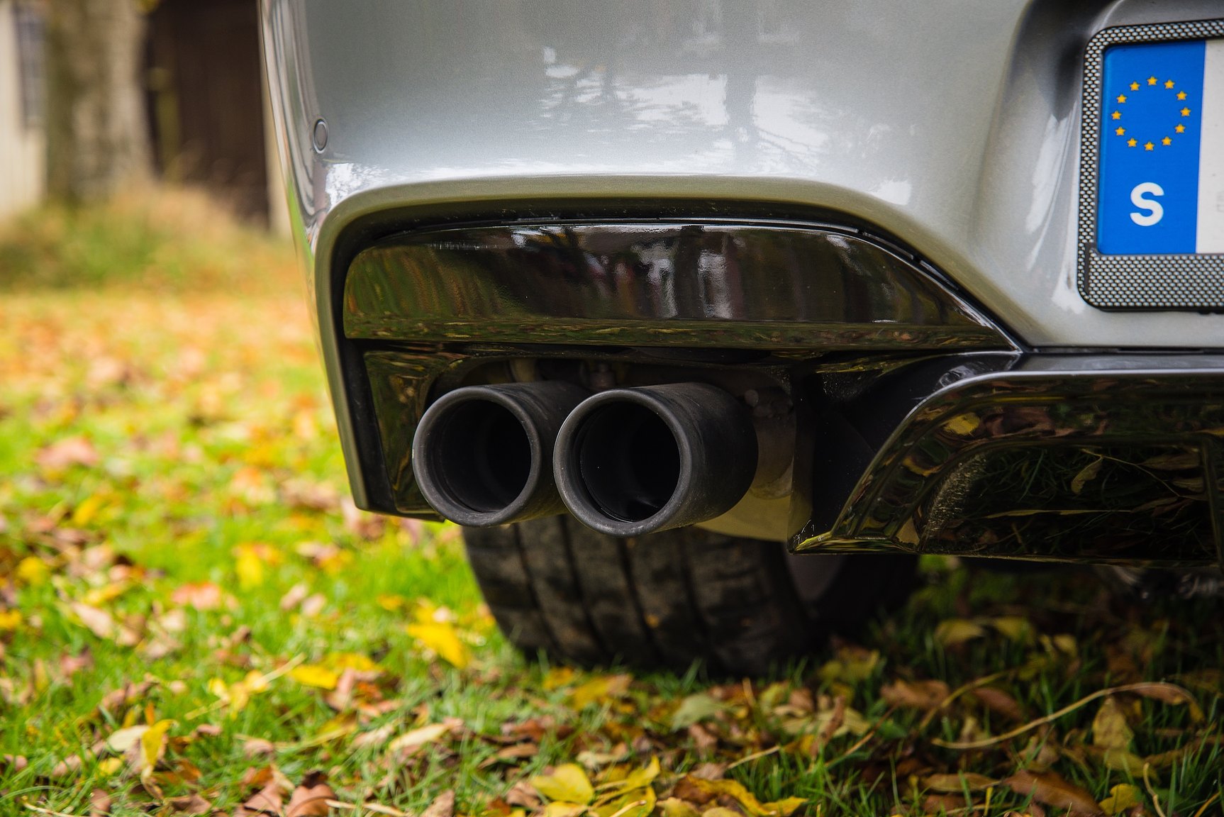 Exterior image of 2014 BMW M6C