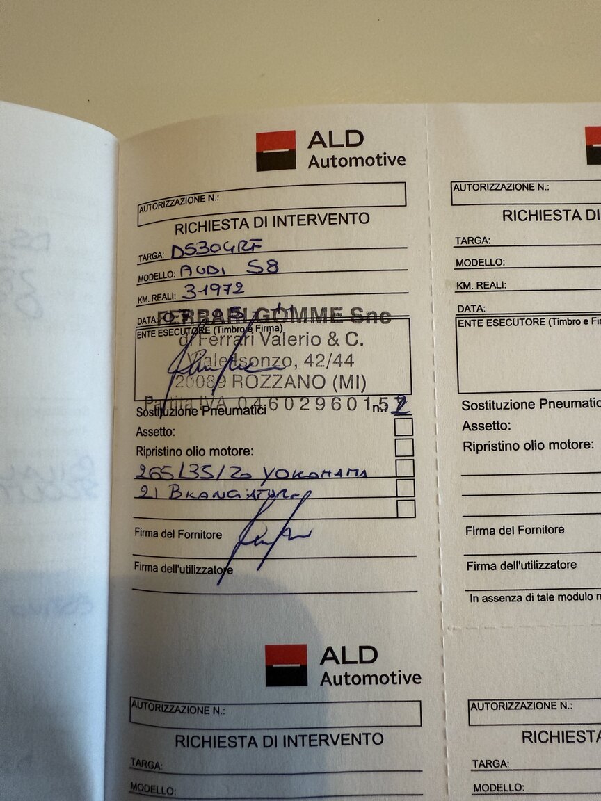 Dokumentation för 2009 Audi S8 5.2 V10 FSI Quattro