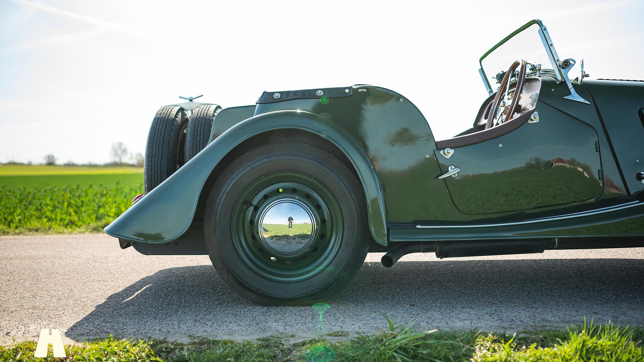 Exteriörbild på 1951 Morgan Plus 4 (49)