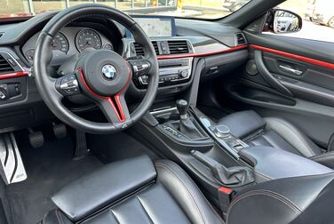 Interior image of 2018 BMW M4 Competition Convertible F83 Manual