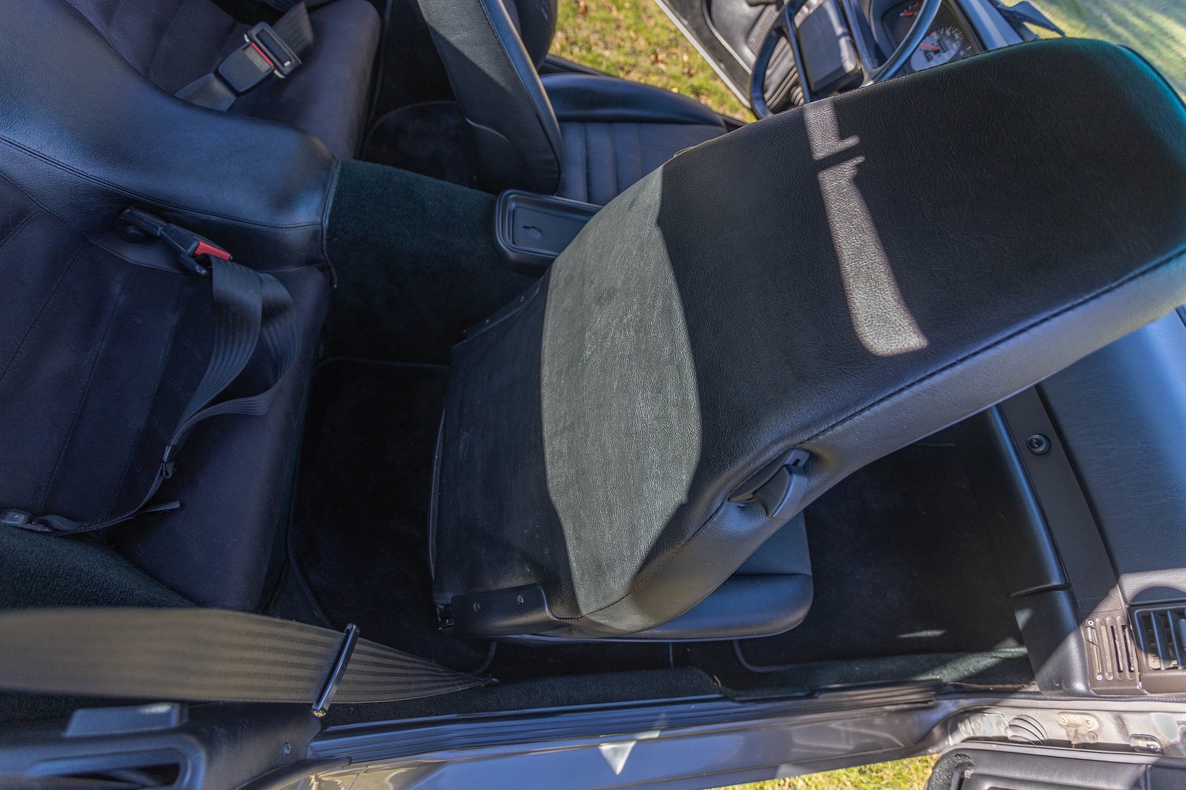 Innenraumfoto von 1987 Porsche 944 Targa