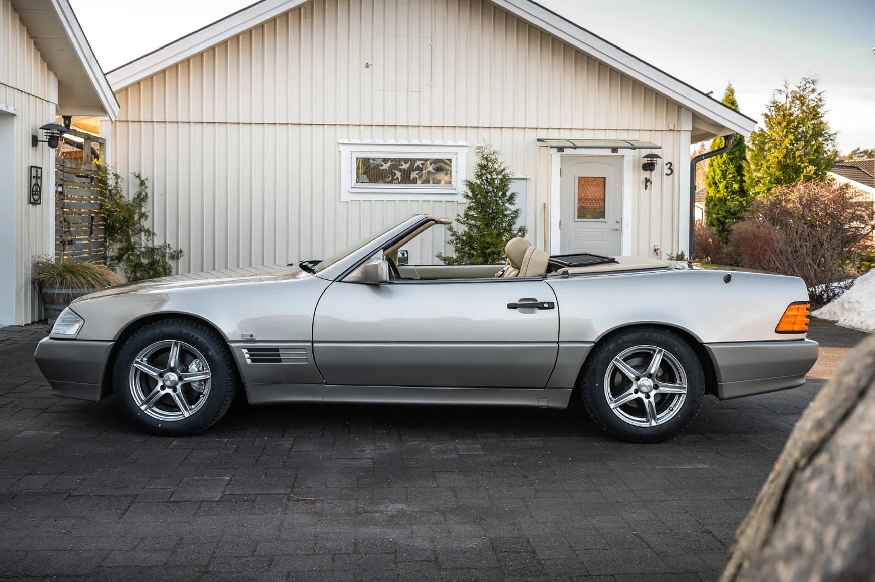 Aussenfoto 1991 Mercedes-Benz 500 SL (12)