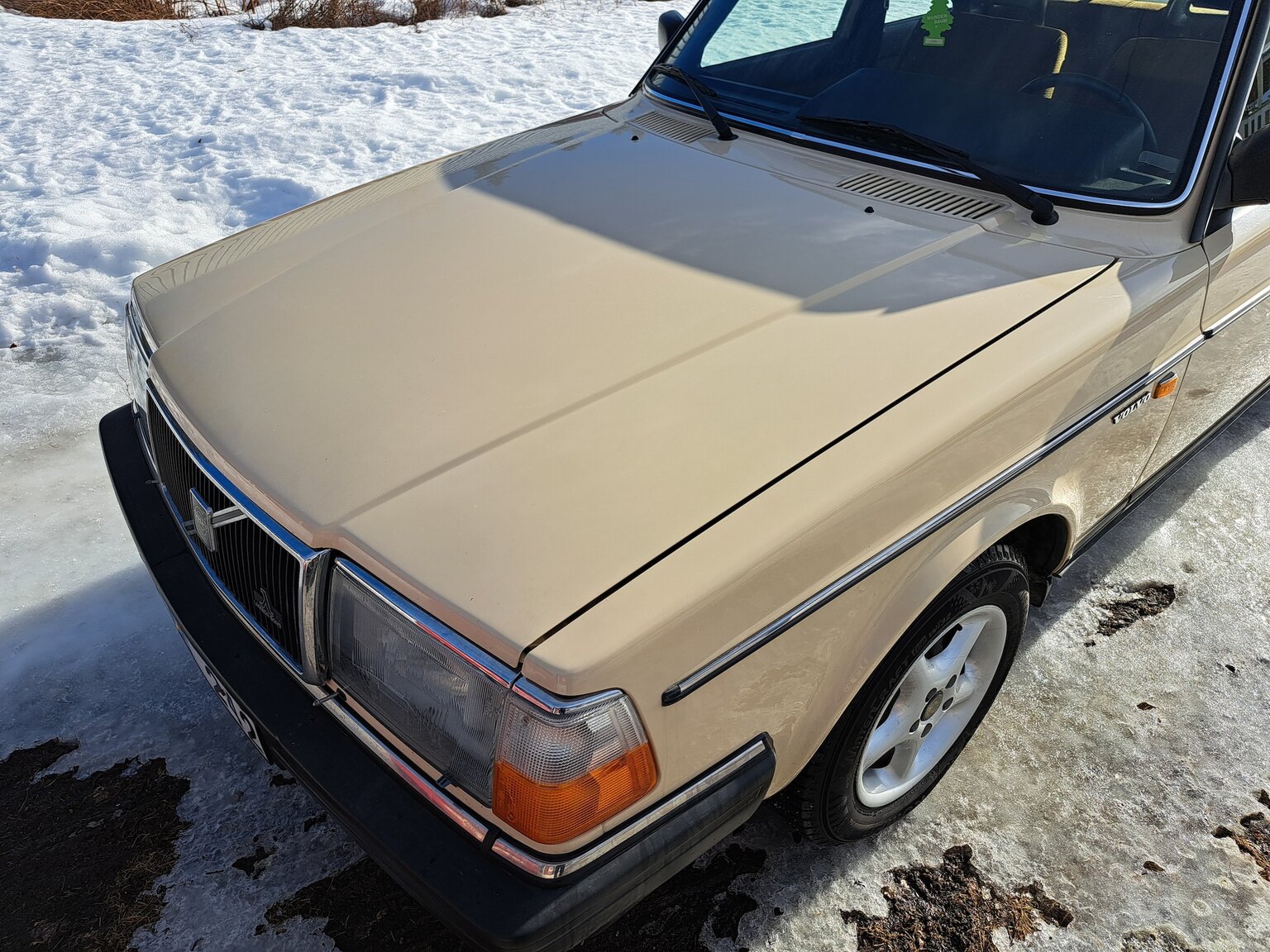 Exteriörbild på 1988 Volvo 240 GL