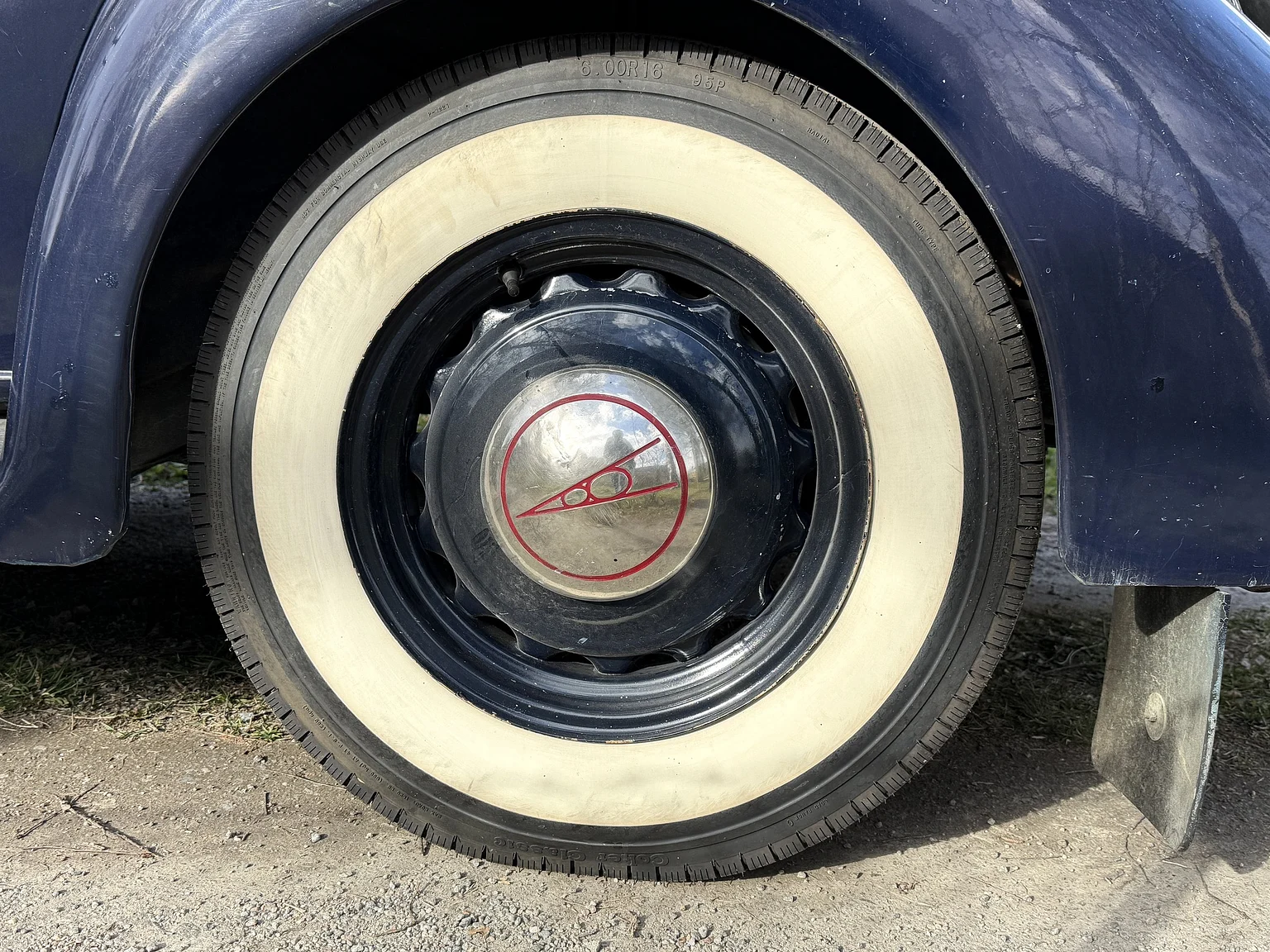 Exteriörbild på 1936 Ford 214A Fordor (8)