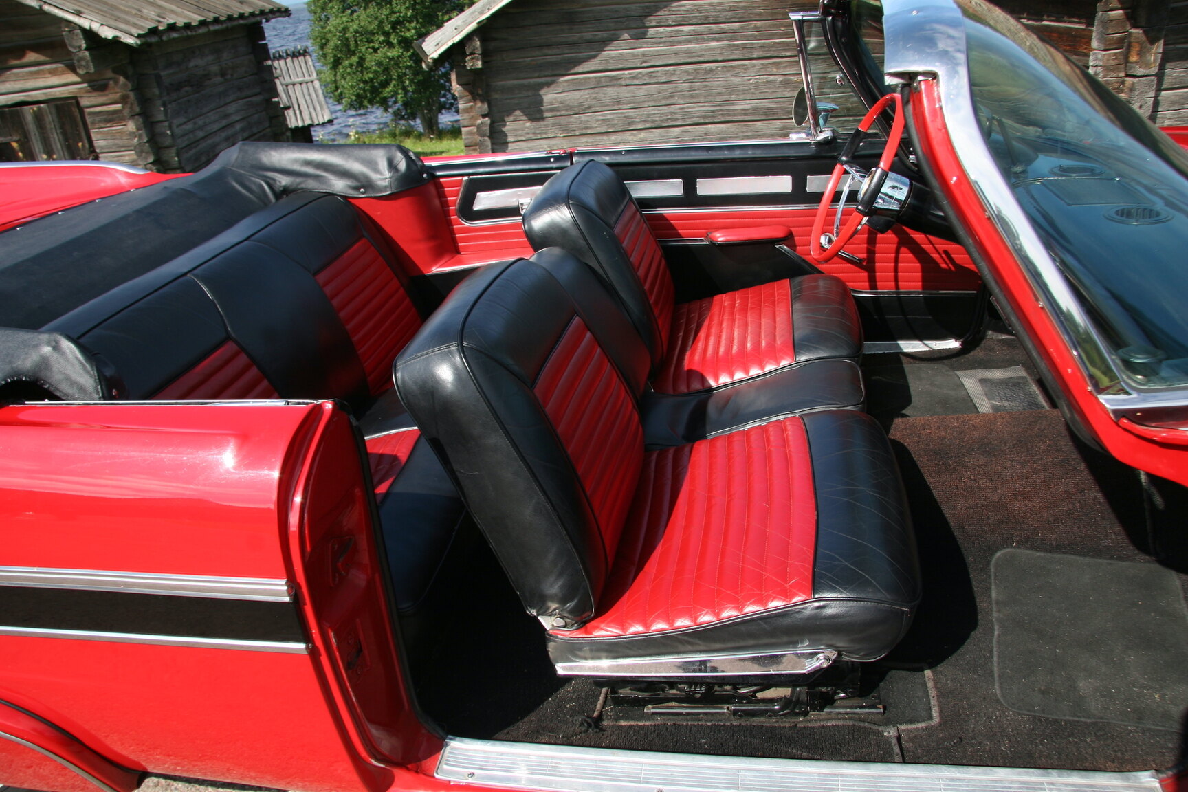 Interior image of 1958 Plymouth Belvedere Convertible (4)