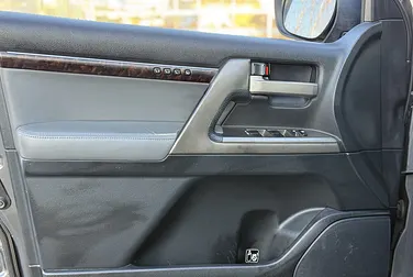 #<Image:0x00007fa0629b6900>