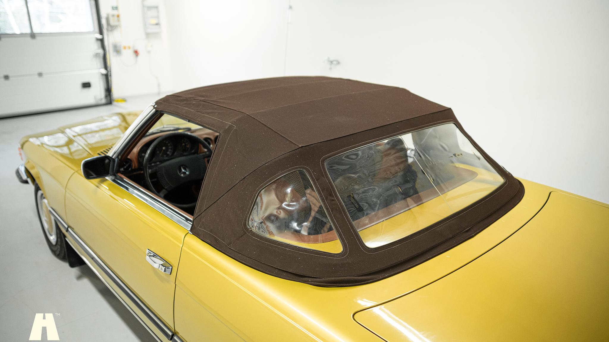 Exterior image of 1975 Mercedes SL 350