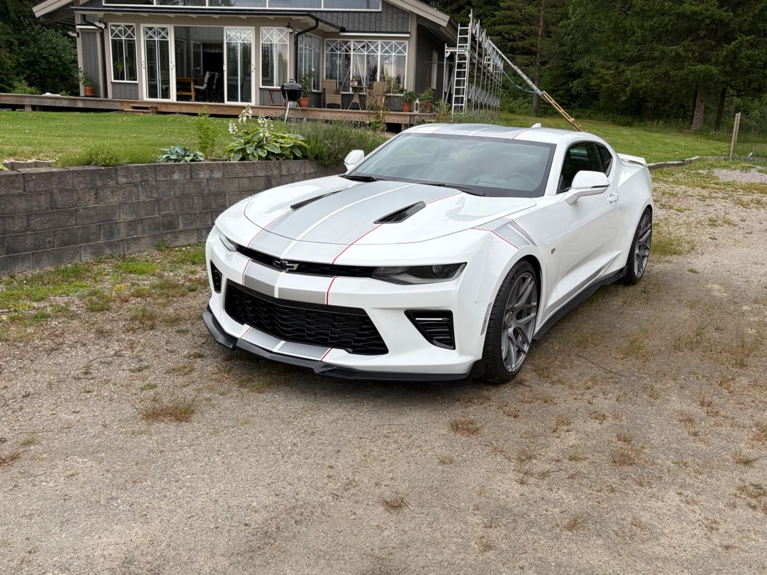 Aussenfoto 2017 Chevrolet Camaro SS (68)