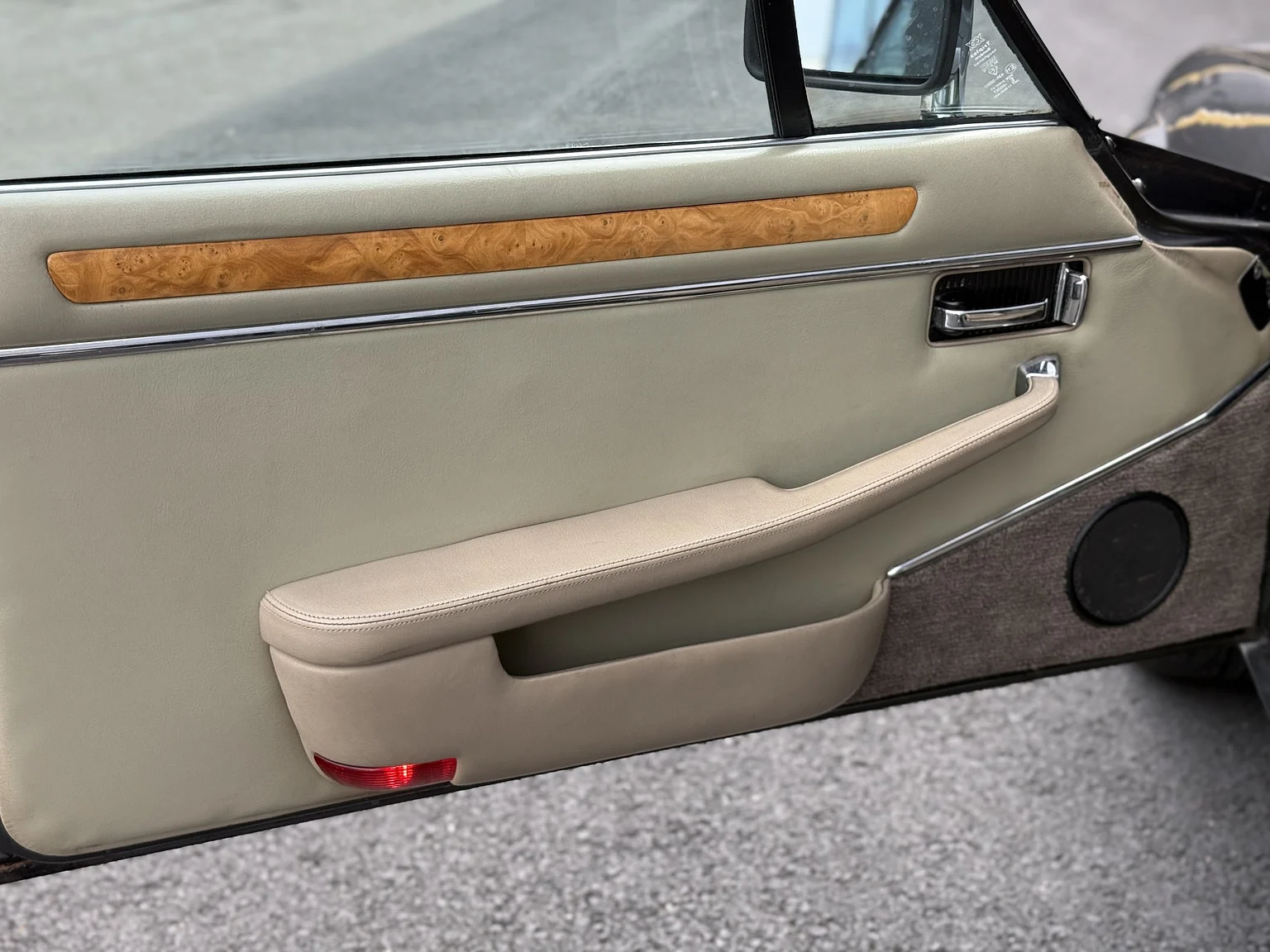 Innenraumfoto von 1985 Jaguar XJS HE (28)