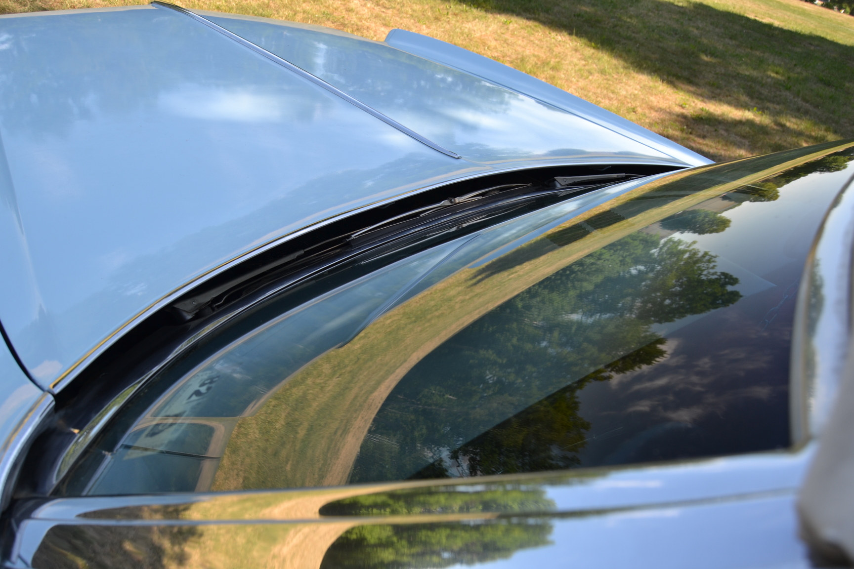 Exterior image of 1970 Oldsmobile Ninety eight Convertible (44)