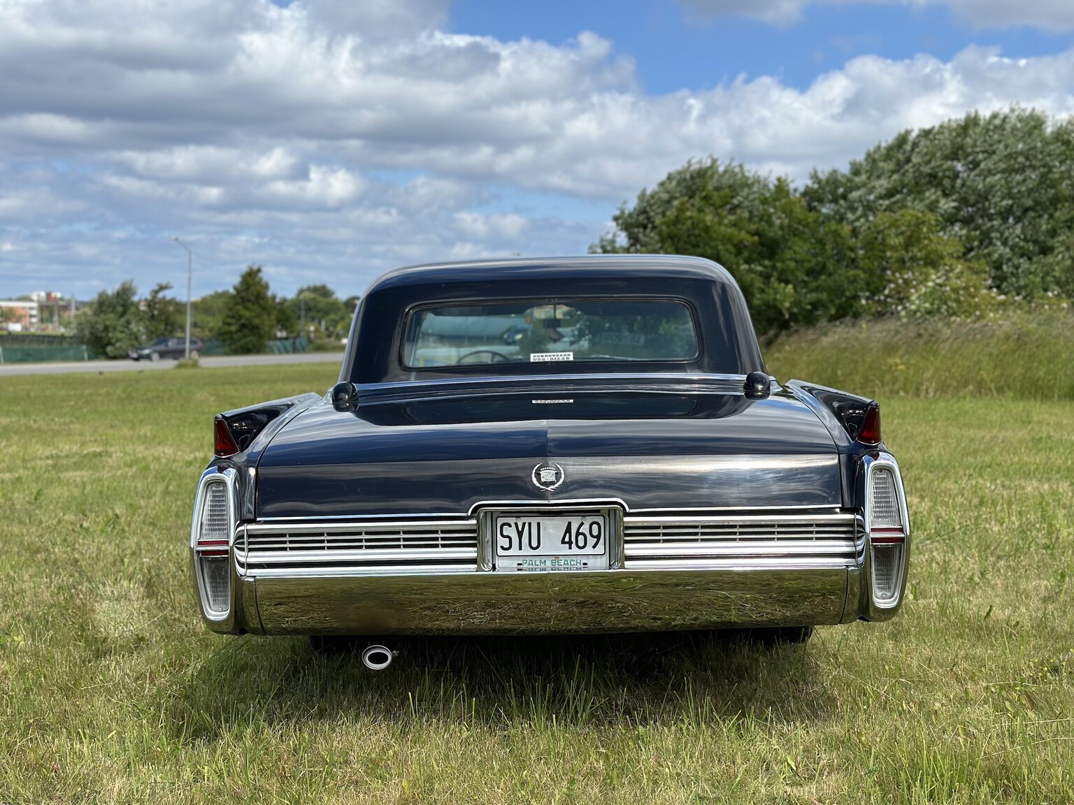 Aussenfoto 1964 Cadillac Fleetwood Seventy-Five Limousine (6)