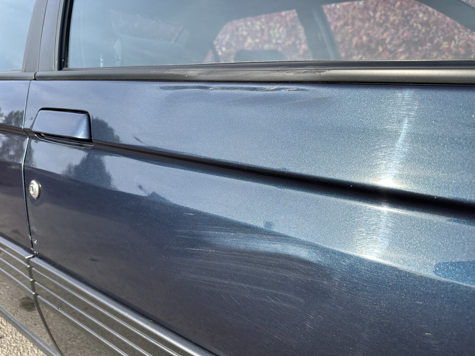 Exterior image of 1994 Alfa Romeo 164
