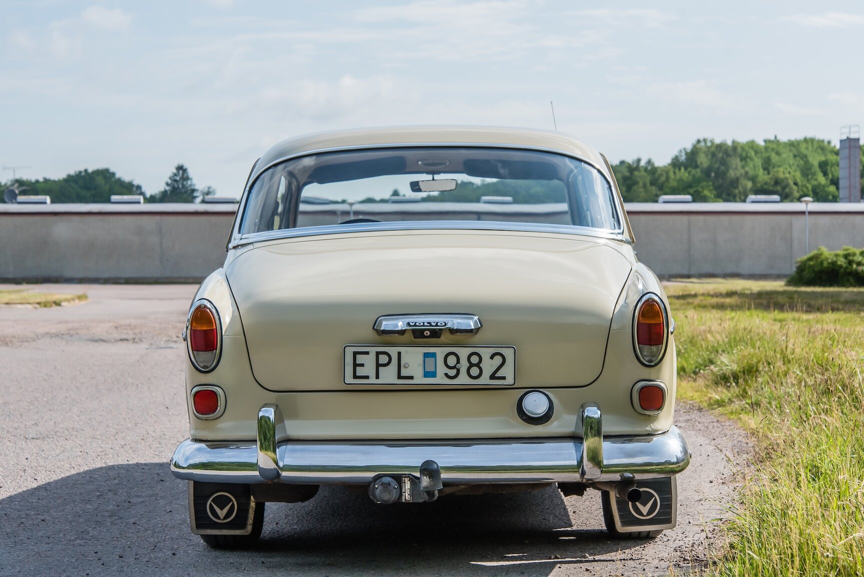 Exterior image of 1968 Volvo Amazon
