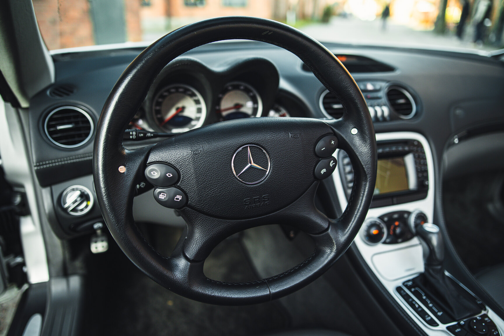 Interiörbild 2003 Mercedes-Benz SL 55 AMG