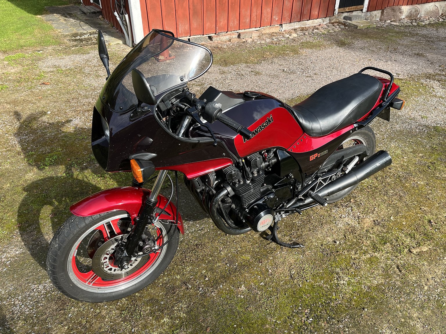 Exteriörbild på 1984 Kawasaki ZX1100 GPZ