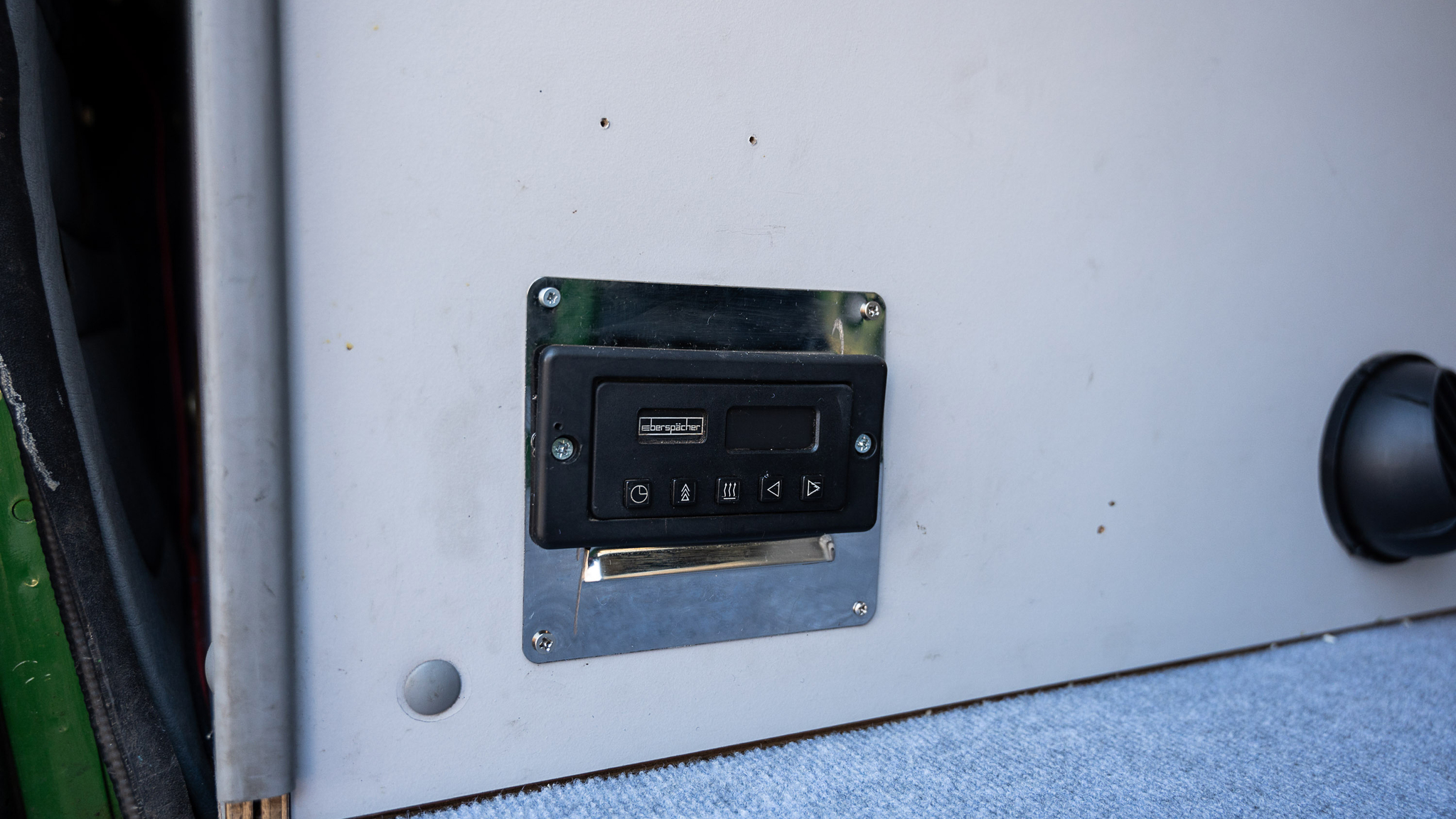 Interior image of 1992 Volkswagen T3 Kombi Syncro 16" Westfalia