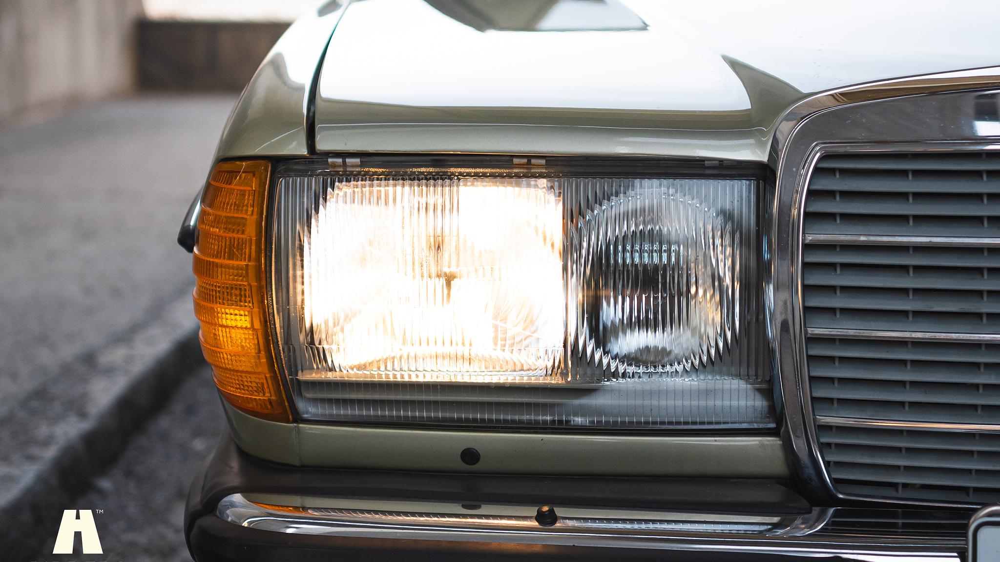 Exteriörbild på 1985 Mercedes-Benz 200 Series 3  (20)