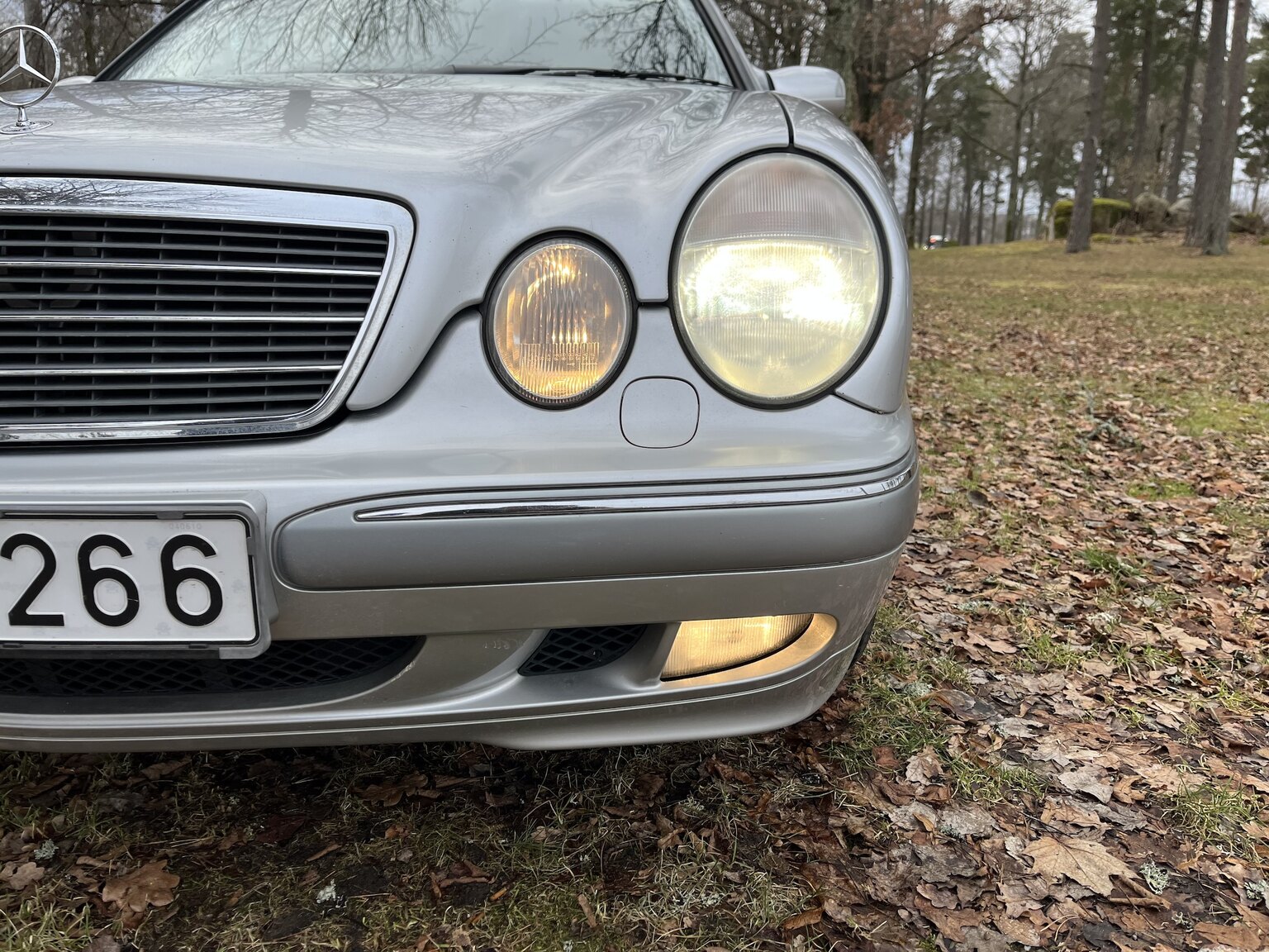 Exteriörbild på 1999 Mercedes-Benz E320 T Automat