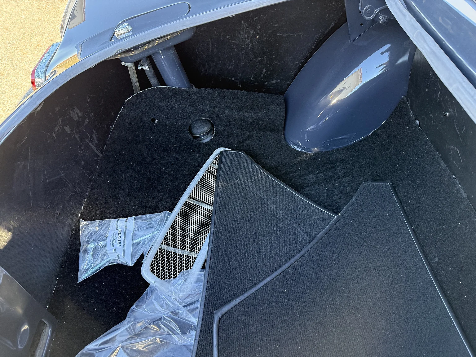 Innenraumfoto von 1966 Volvo P 1800S (40)