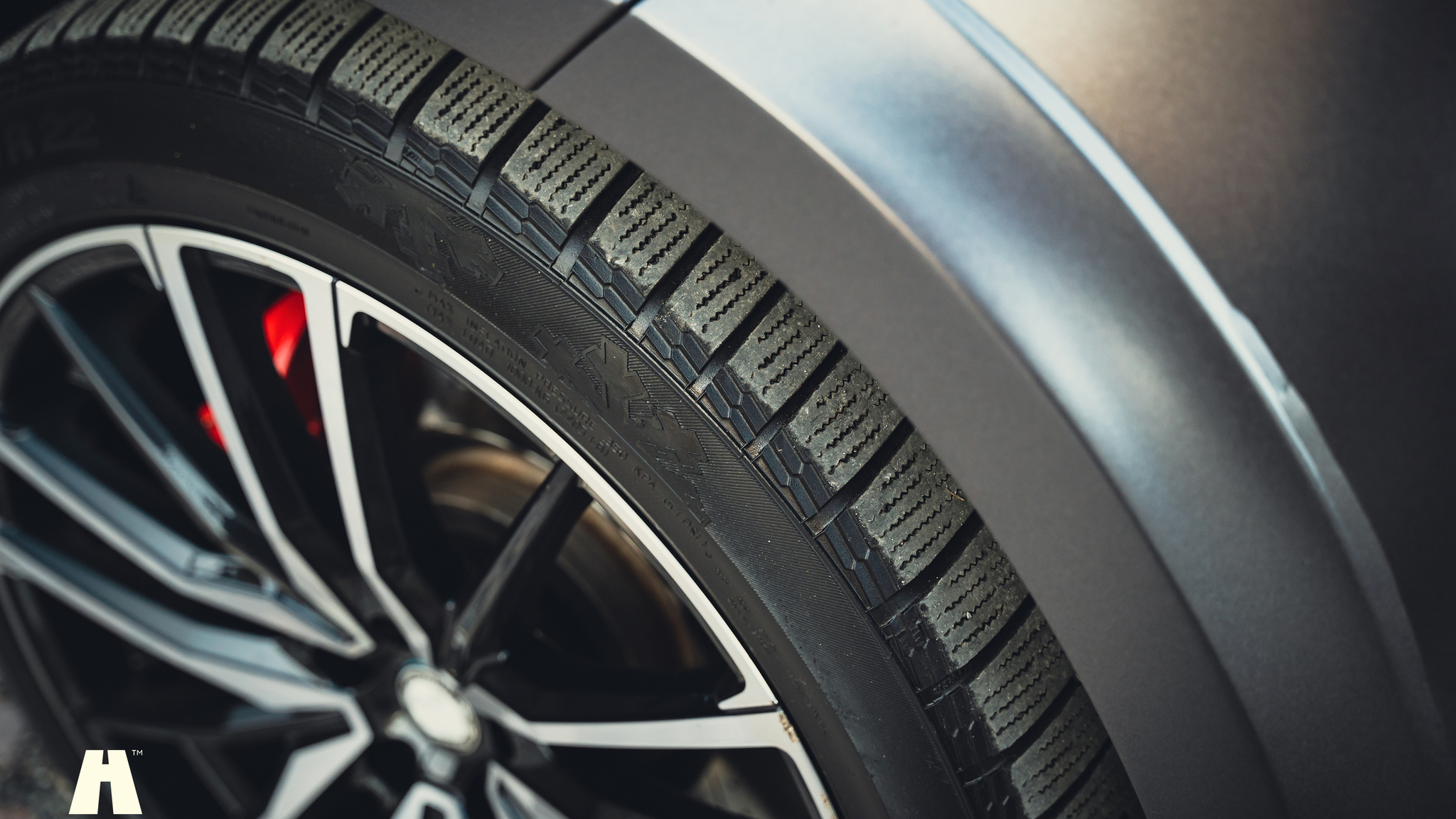 Exterior image of 2017 Mercedes-Benz GLS 63 AMG (40)