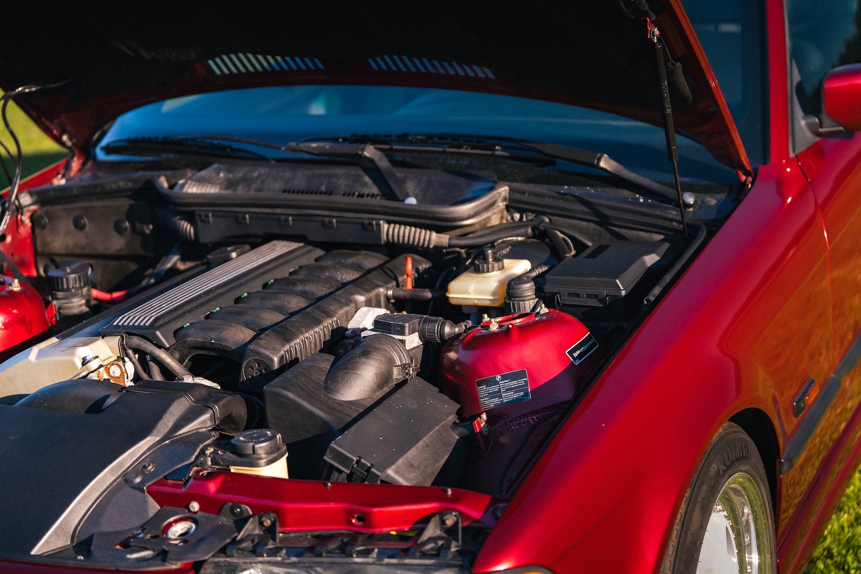 Image of 1992 BMW 325i Coupé "No Reserve Auction" mechanics