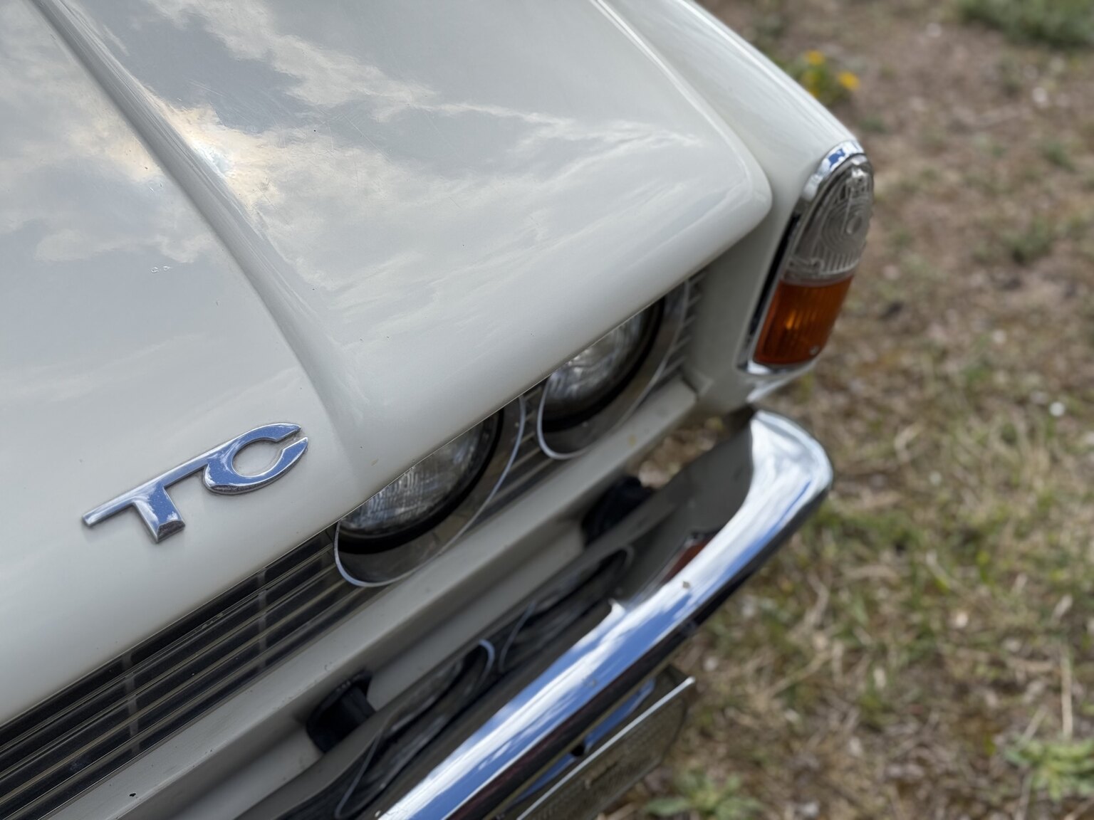 Exterior image of 1967 Rover 2000 TC 2.0 OHC