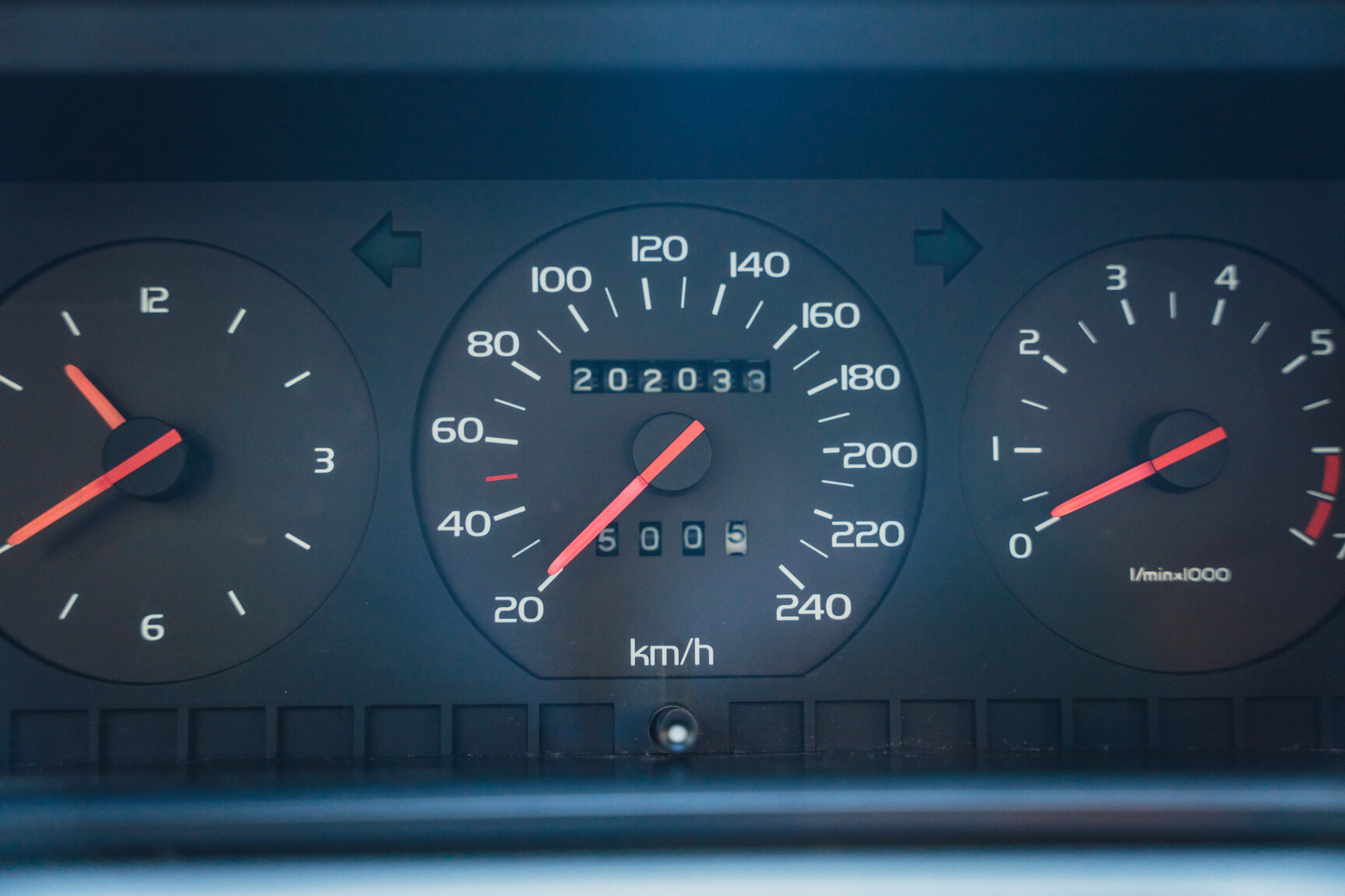 Innenraumfoto von 1990 VOLVO 740 Turbo