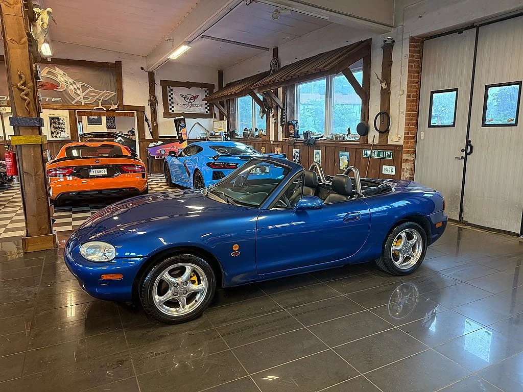 Bild von 1999 Mazda MX-5 (1)