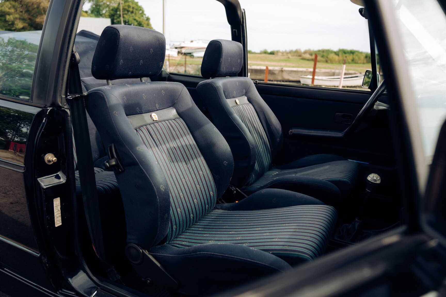 Interiörbild 1991 VW Golf Cabriolet "Etienne Aigner Edition"