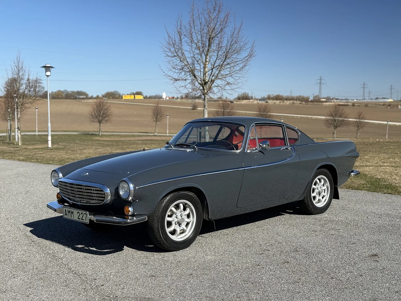 Exteriörbild på 1966 Volvo P 1800S (4)