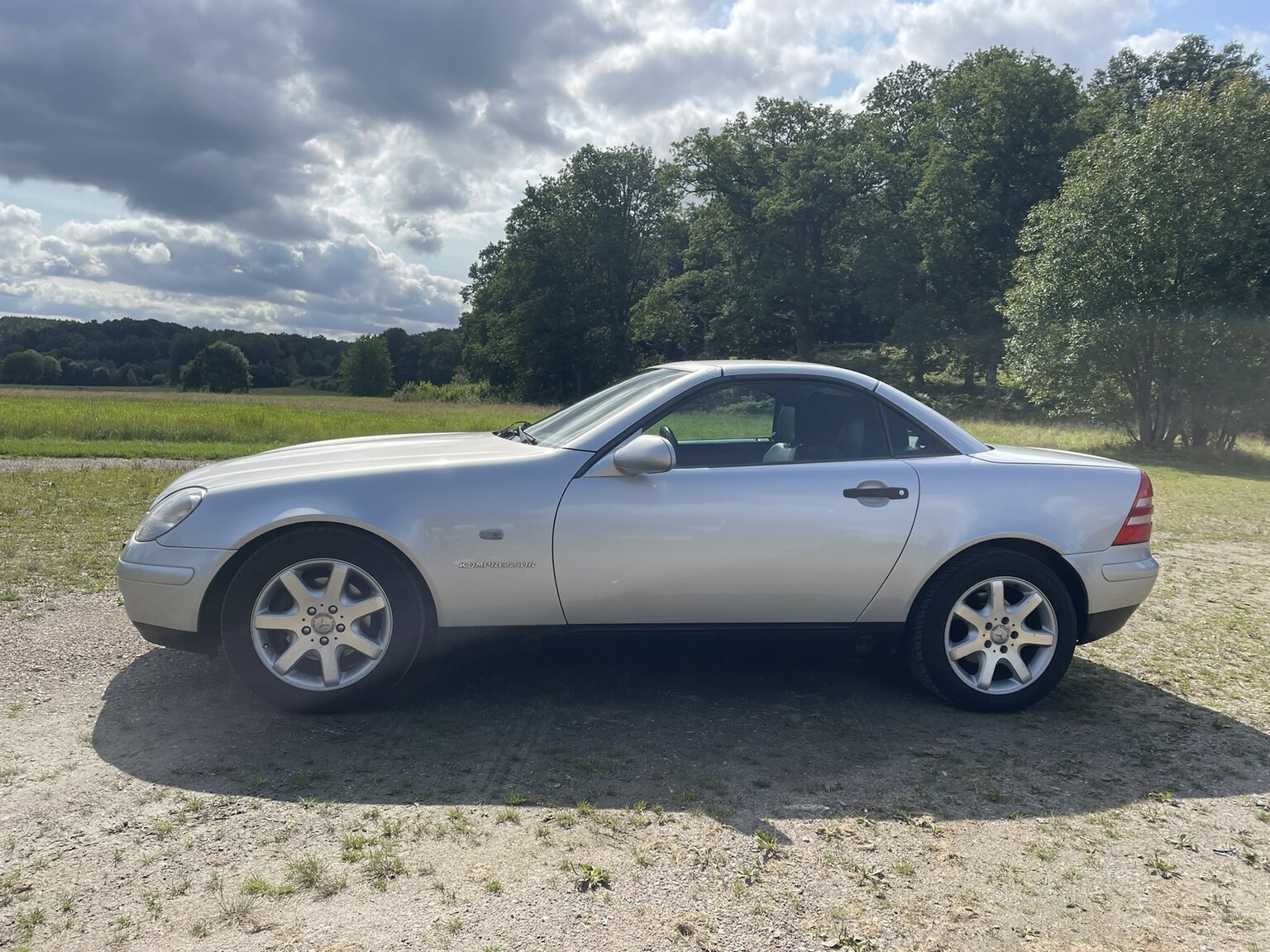Exteriörbild på 1998 1998 MERCEDES BENZ SLK 230 