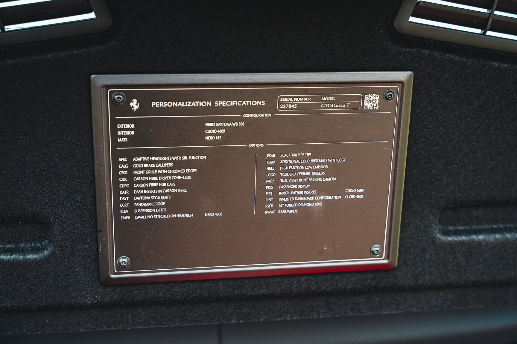 Interiörbild 2018 Ferrari GTC4 Lusso T (10)