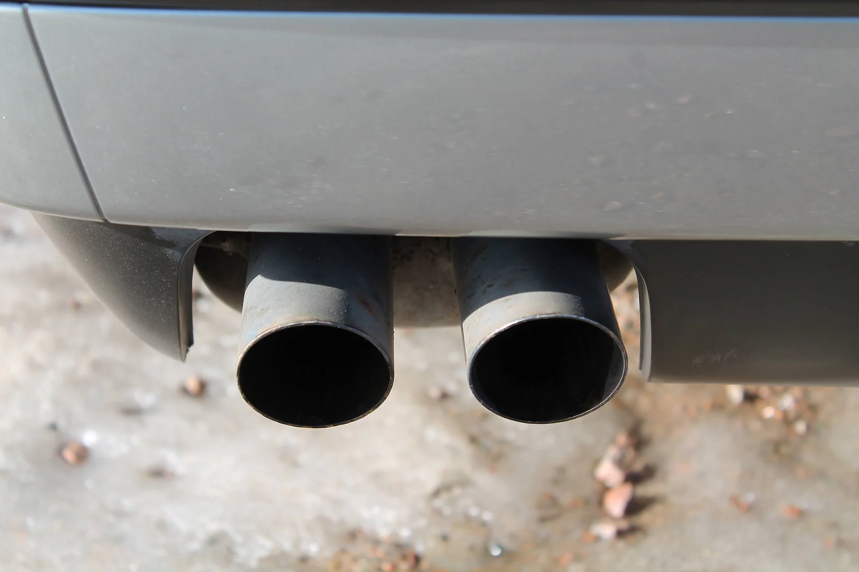 Exterior image of 1988 BMW 535i - NO RESERVE (107)