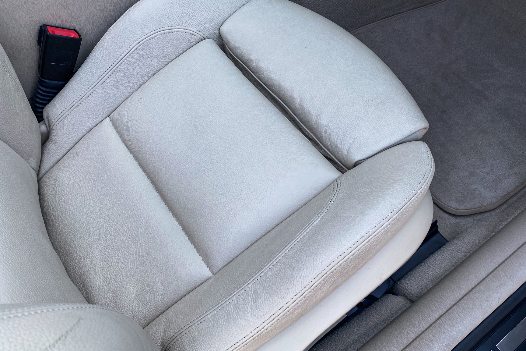 Interiörbild 2007 BMW 335i Cabriolet (36)