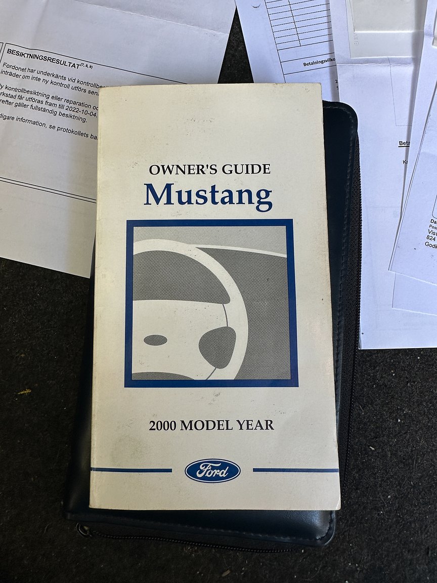 Dokumentation för 2000 Ford Mustang Convertible 3.8 V6 Automat