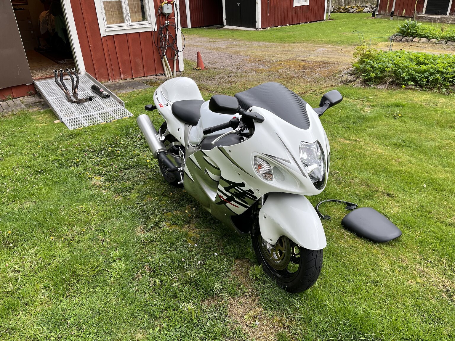 Exteriörbild på 1999 Suzuki GSX1300R Hayabusa