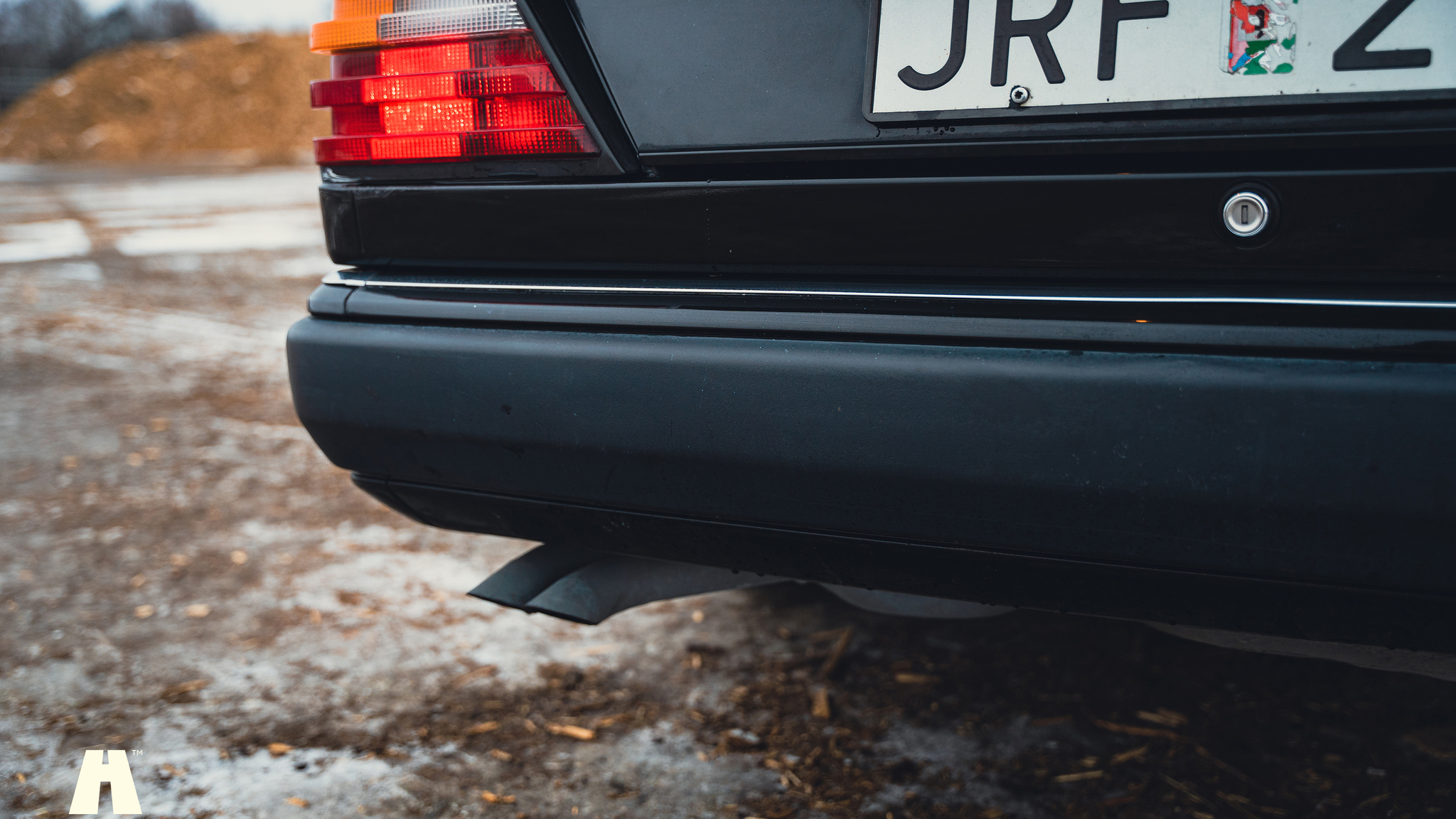 Exteriörbild på 1990 Mercedes 300 CE-24