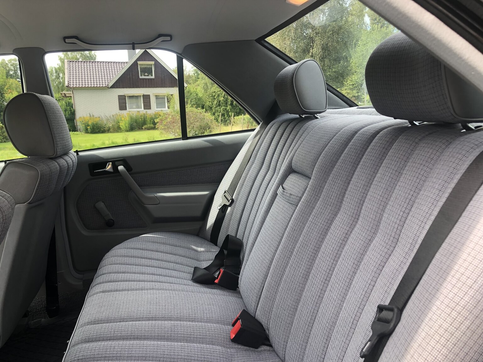 Interiörbild 1986 Mercedes-Benz 190E