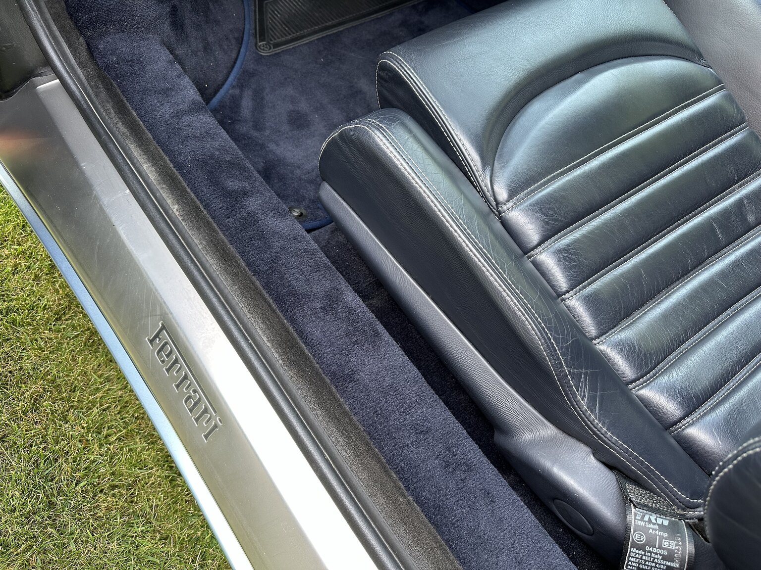 Interior image of 2001 Ferrari 360 Modena V8 Manual (4)