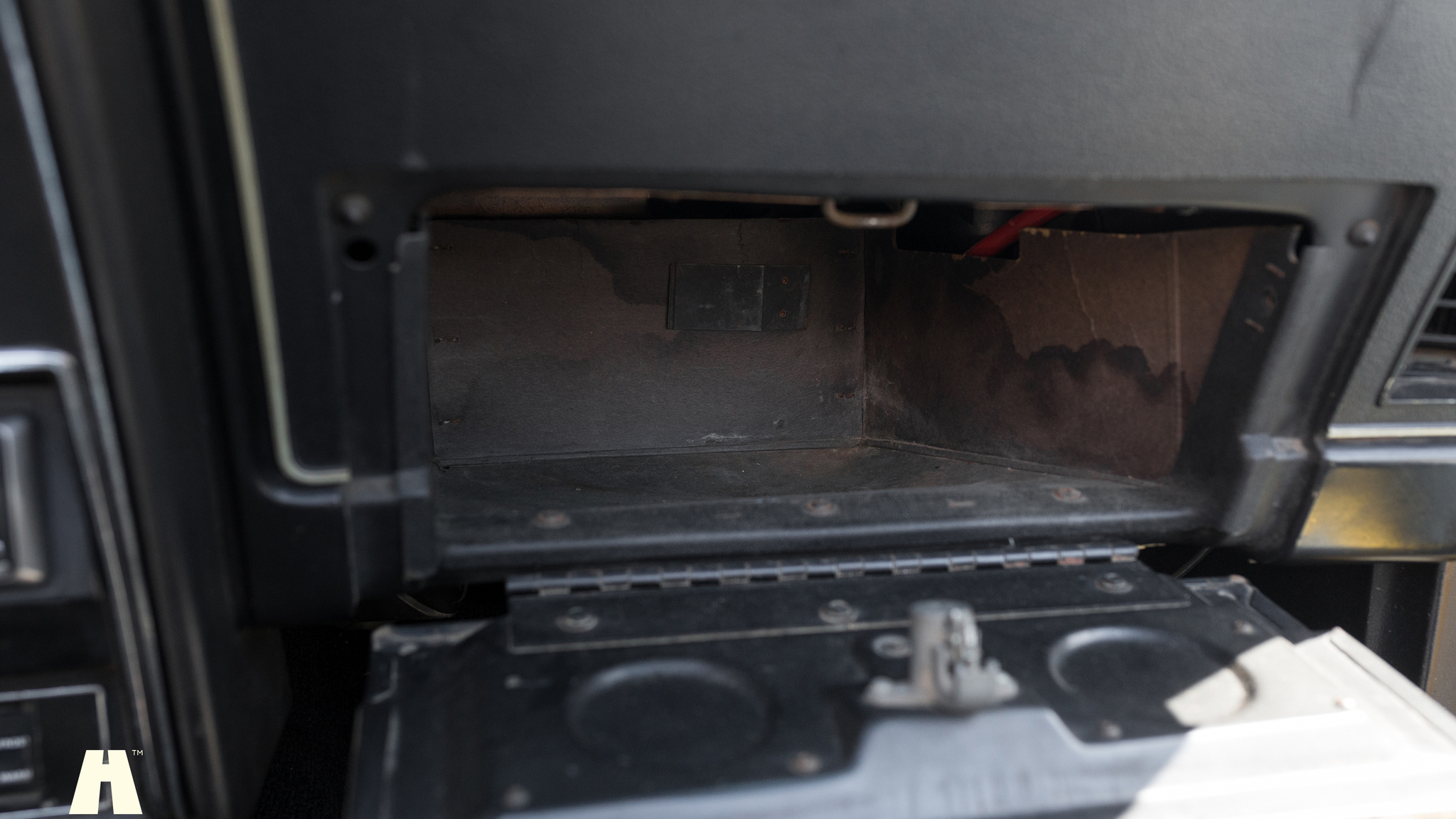 Interior image of 1971 Ford Mustang 429 Cabriolet (55)