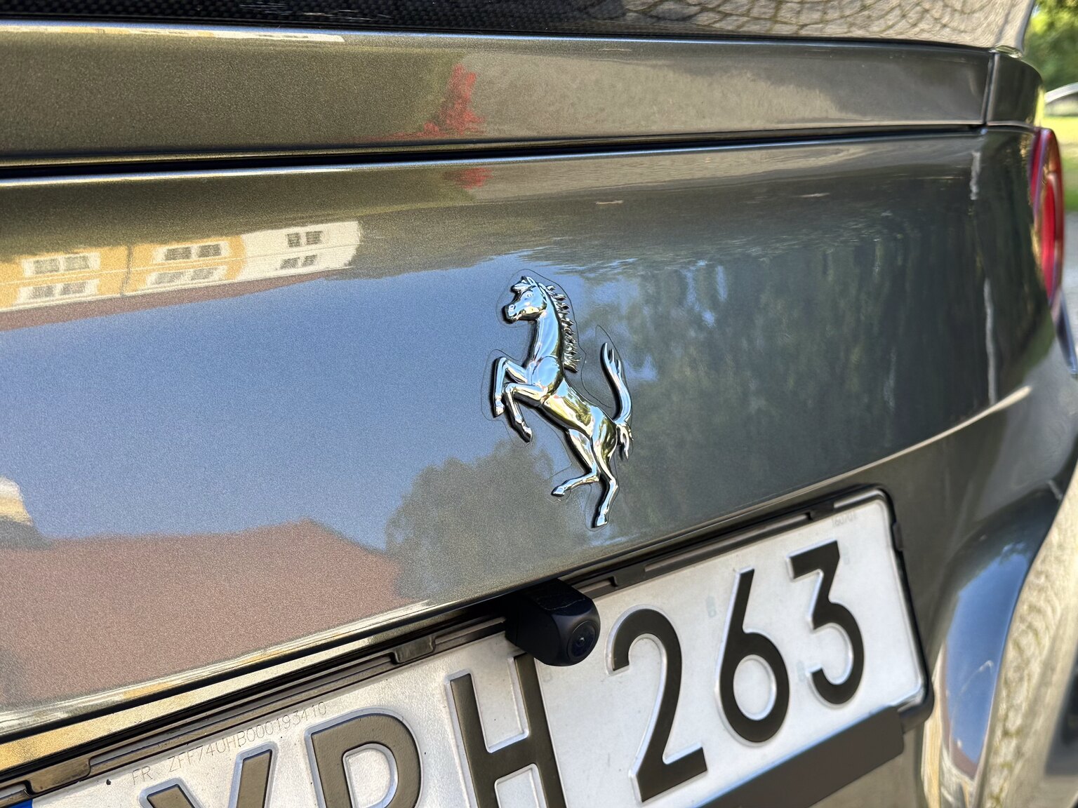 Exteriörbild på 2013 Ferrari F12 Berlinetta