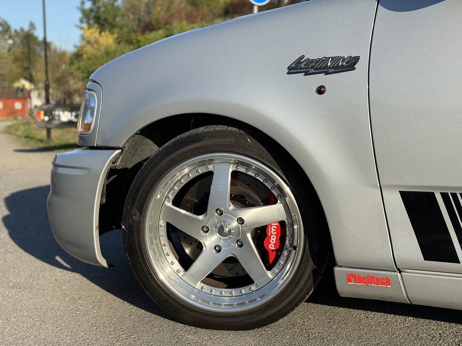 Aussenfoto 2002 Ford F 150 Lightning / Kenne Bell (40)