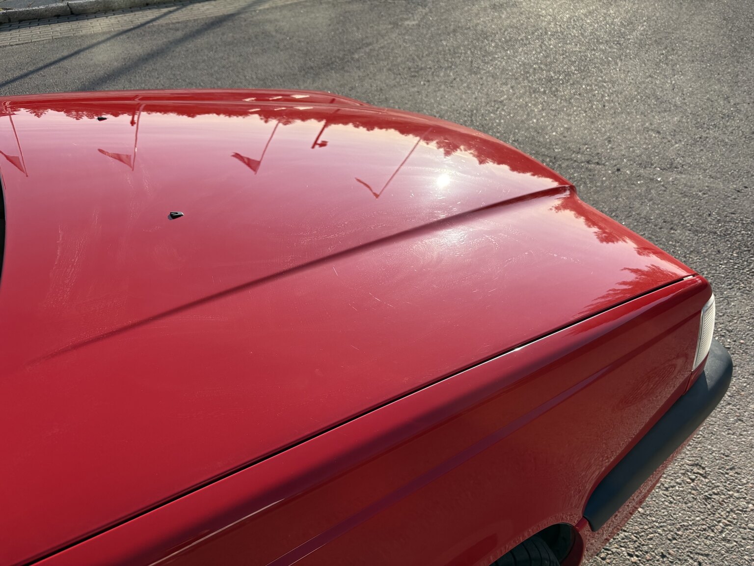 Exterior image of 1996 Volvo 850 R