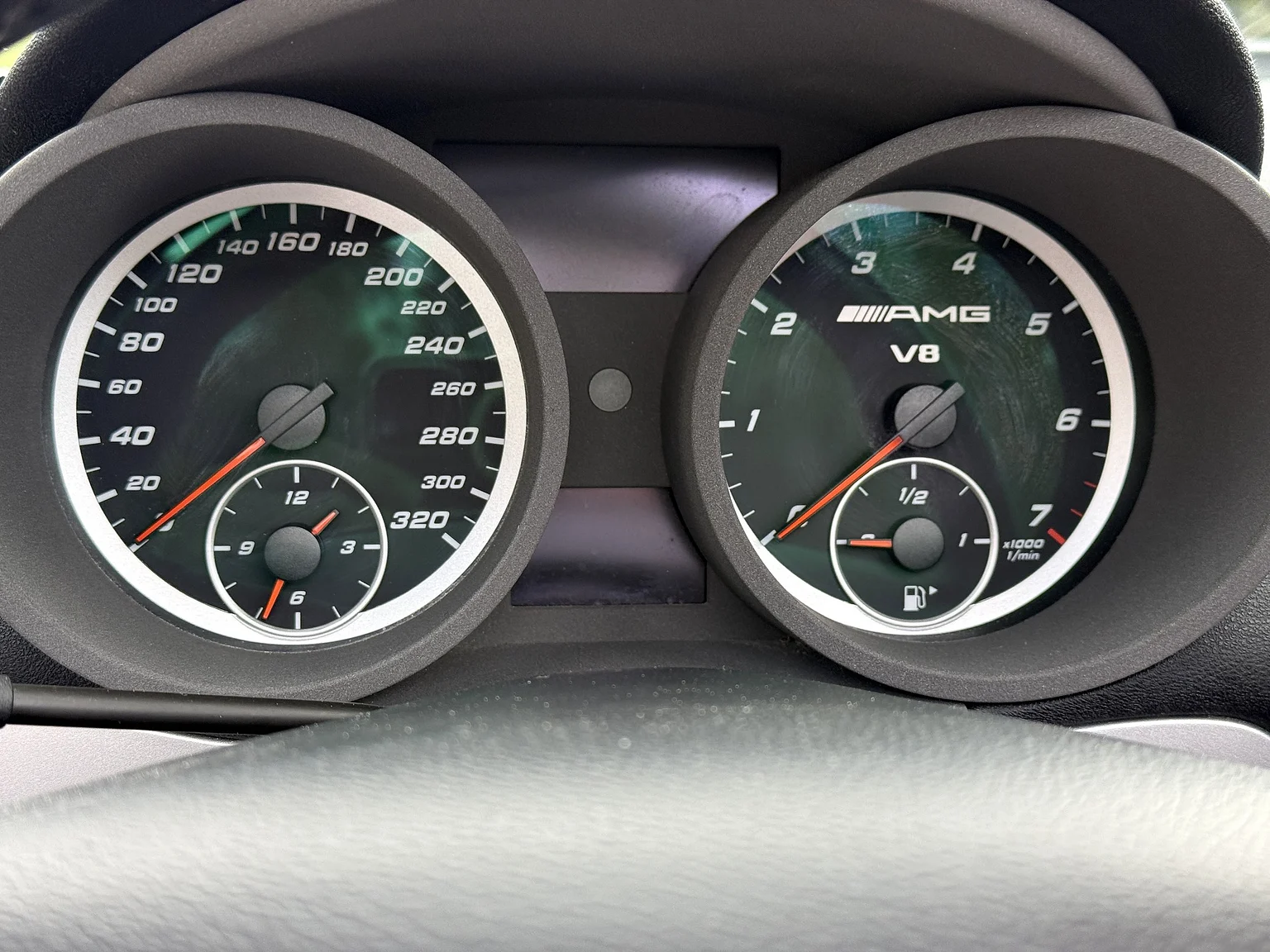 Innenraumfoto von 2005 Mercedes-Benz SLK 55 (21)