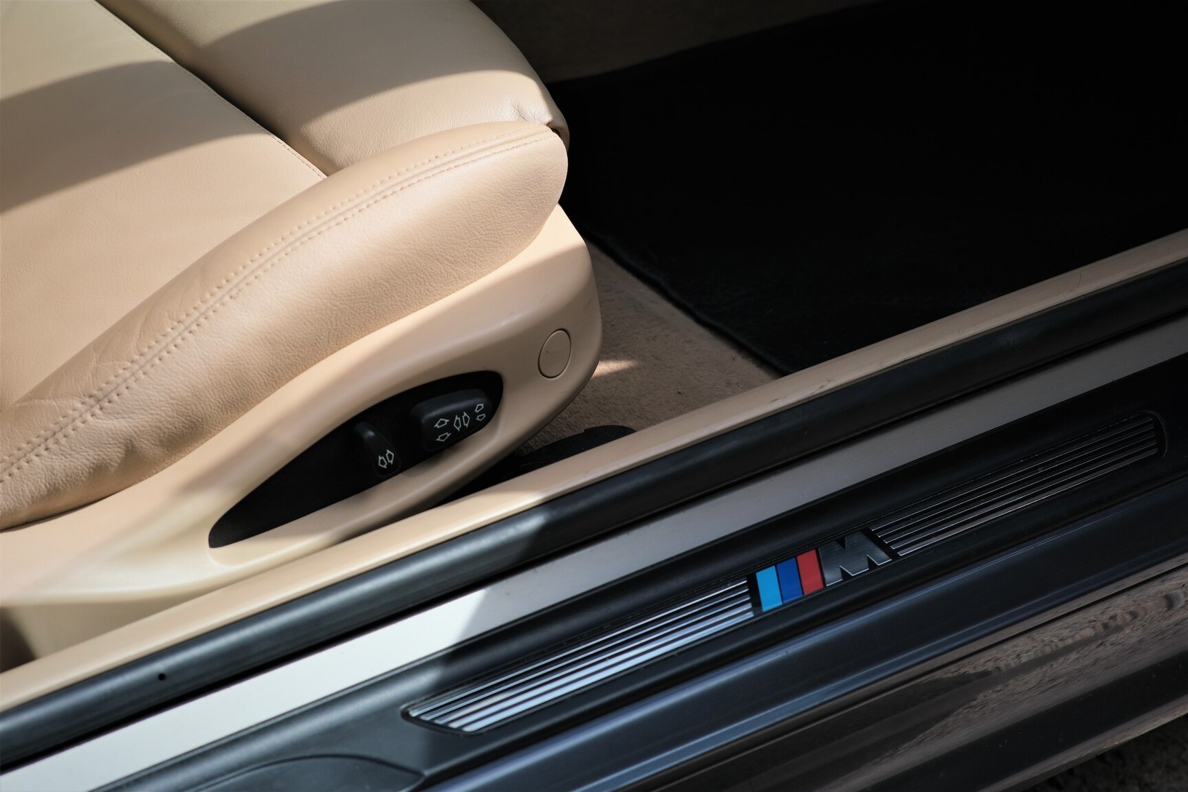 Innenraumfoto von 2002  BMW 330Ci 