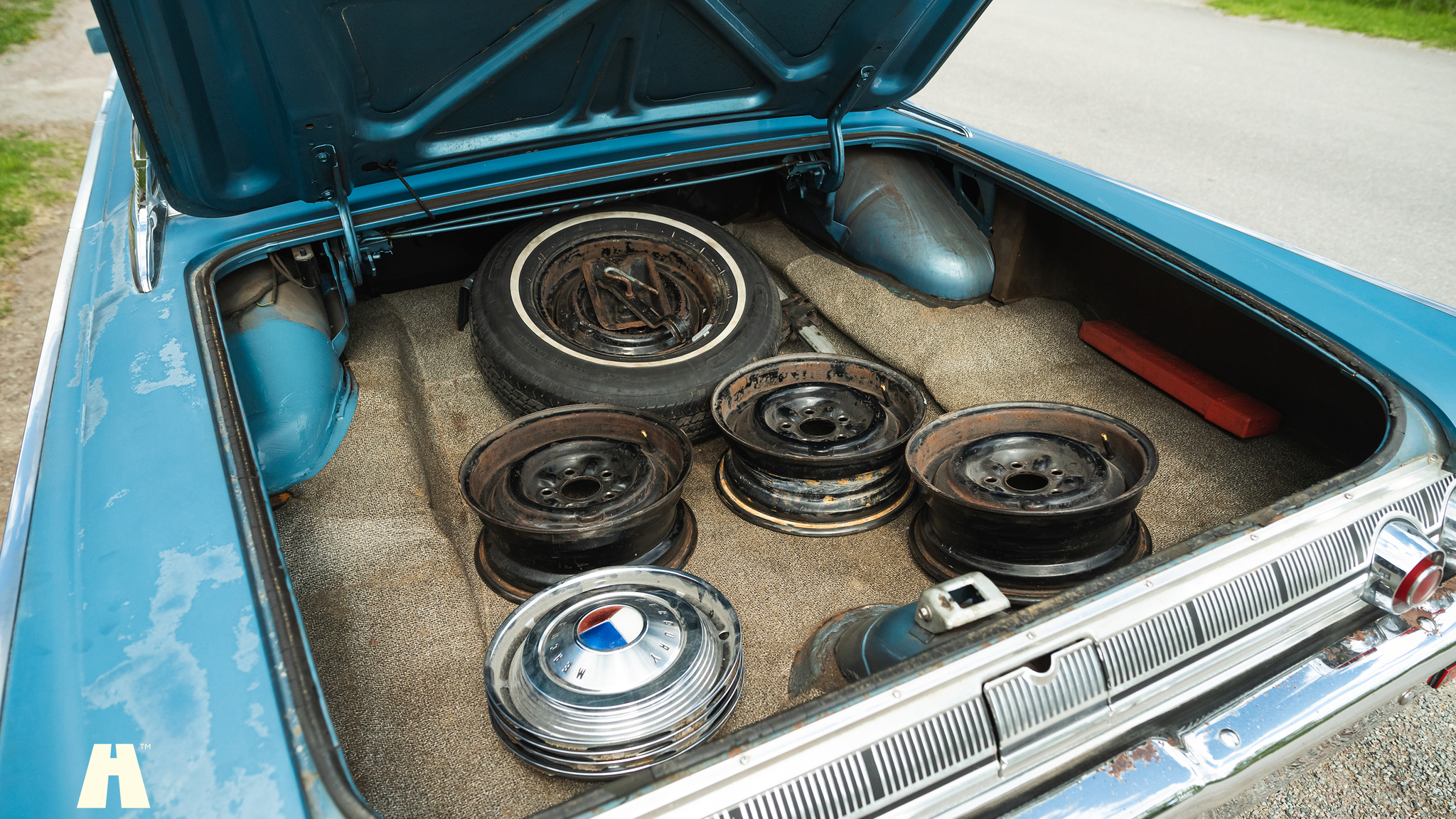 Interior image of 1963 Mercury Monterey Custom 4-door (75)