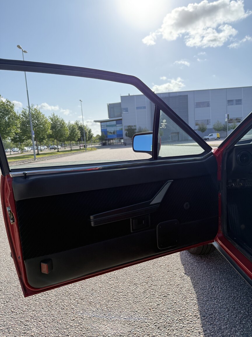 Interior image of 1986 Alfa Romeo Alfetta GTV 2.0