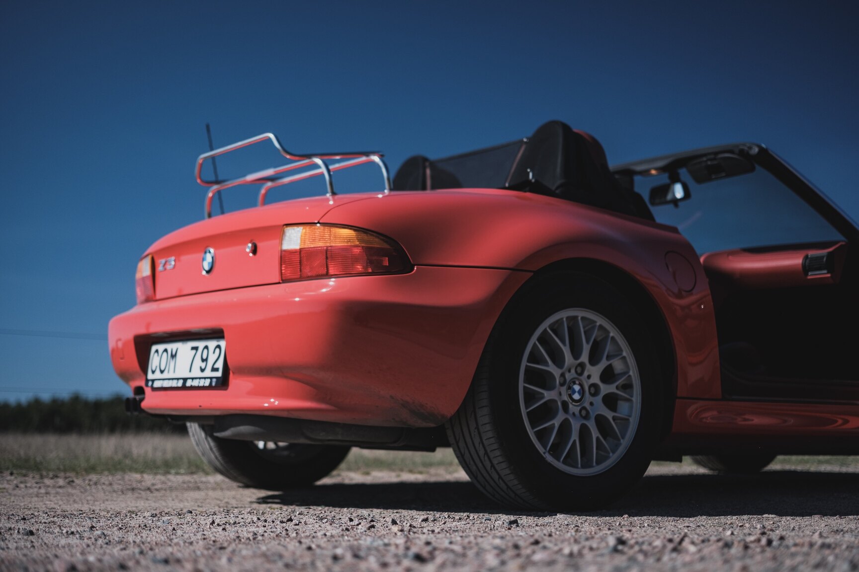 Exterior image of 1999 BMW Z3 2.8i Roadster